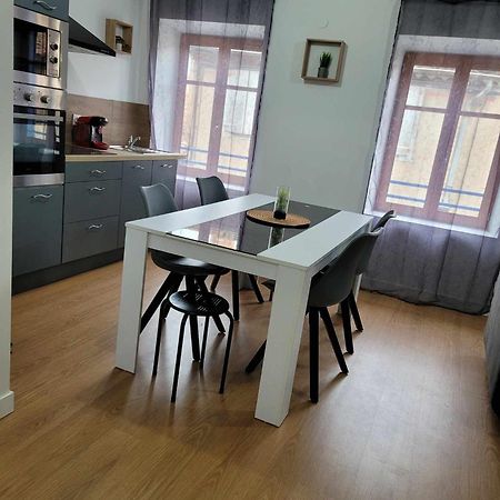 Charmant T3 Avec Terrasse Carcassonne Exterior photo